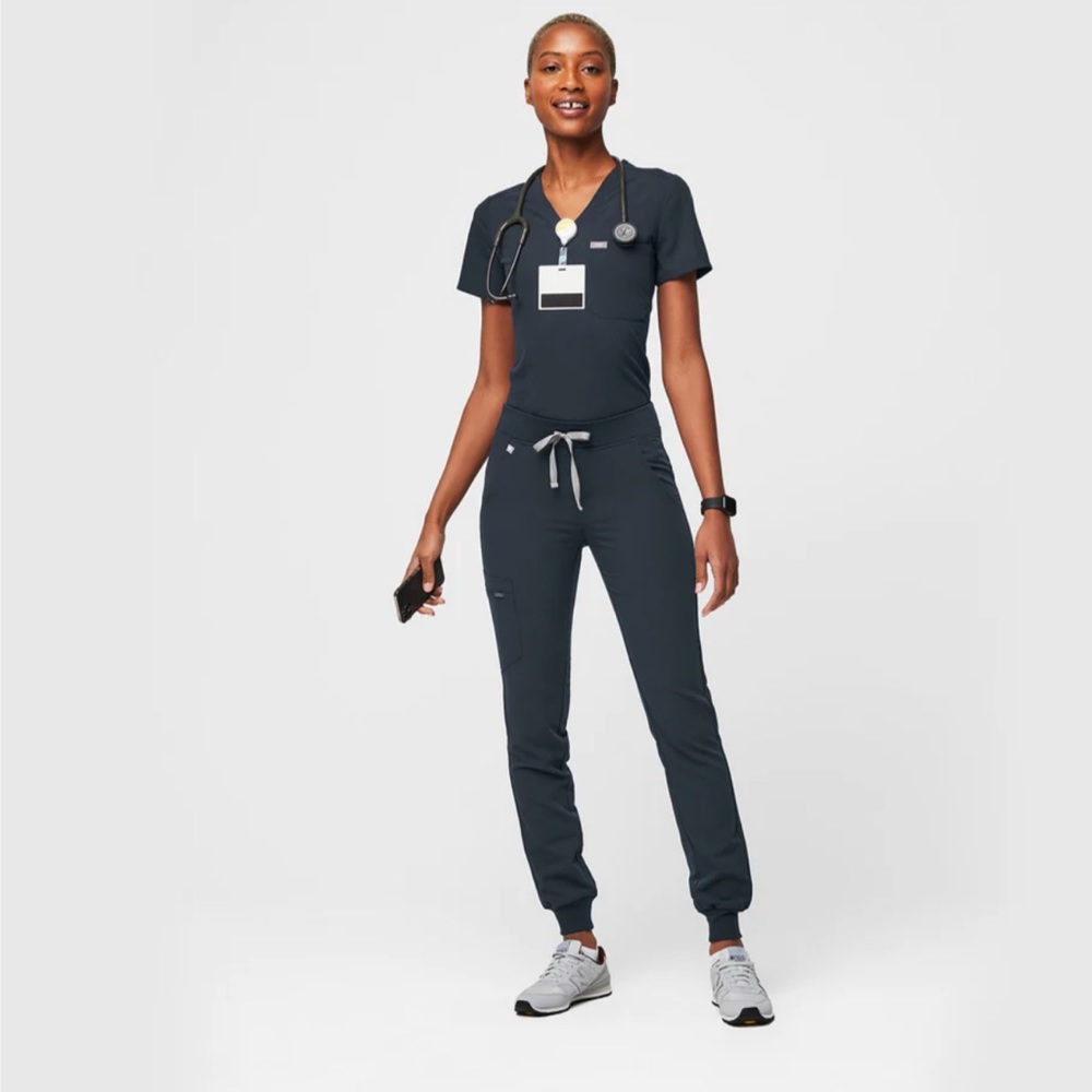 Figs Zamora Jogger Scrub Pants in Dark Harbor